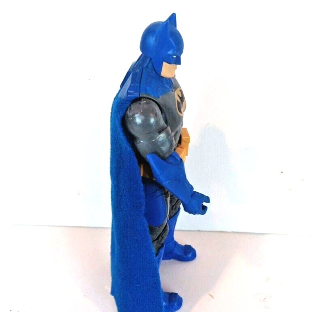 Batman Missions Air Strike Batman 6" Figure DC Comics 2017 - Picture 3 of 9
